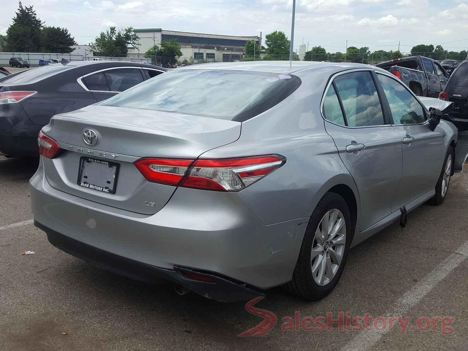 4T1B11HK9JU525467 2018 TOYOTA CAMRY