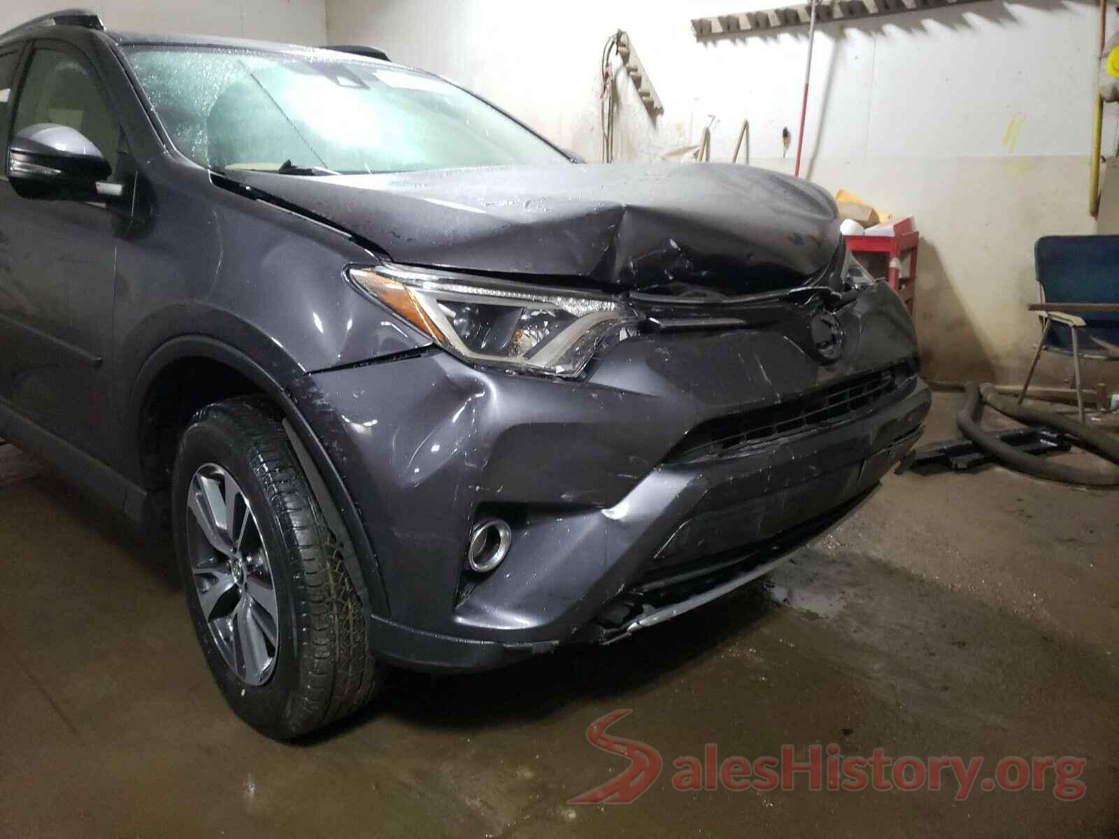 JTMRFREV0HJ127707 2017 TOYOTA RAV4