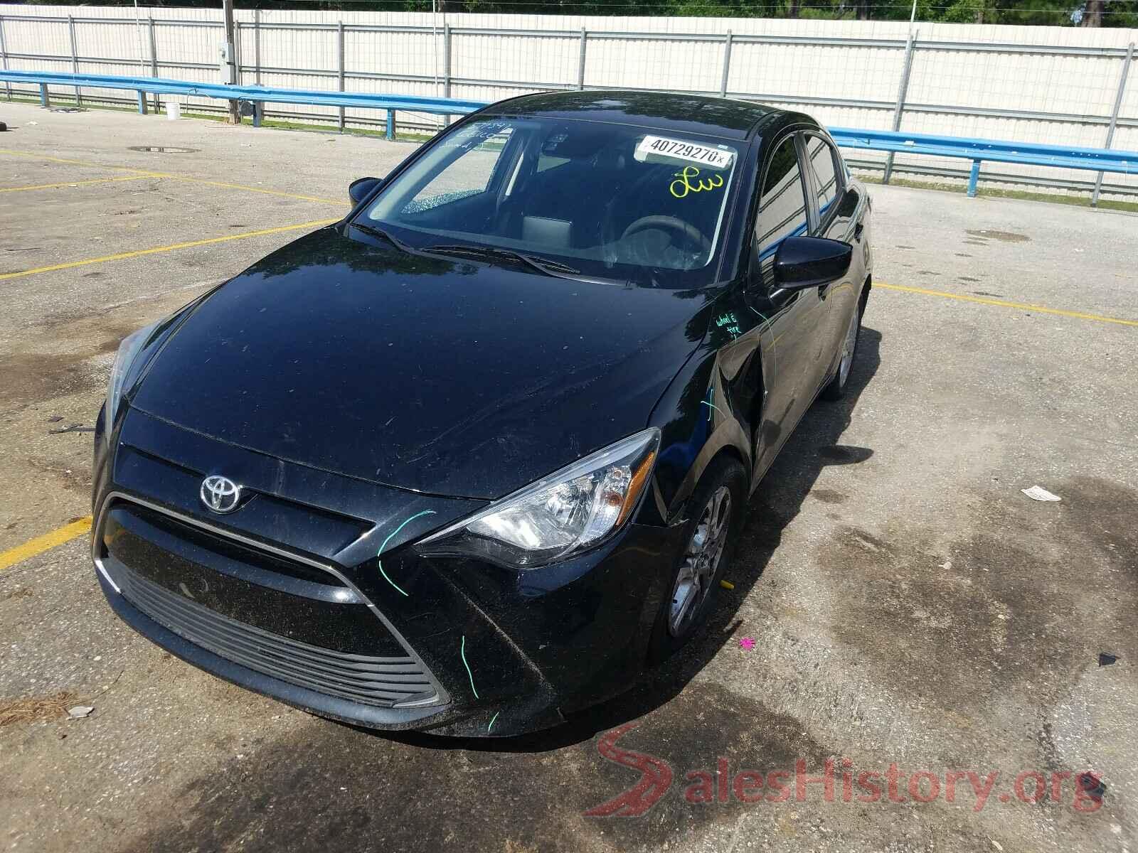 3MYDLBYV5HY152976 2017 TOYOTA YARIS