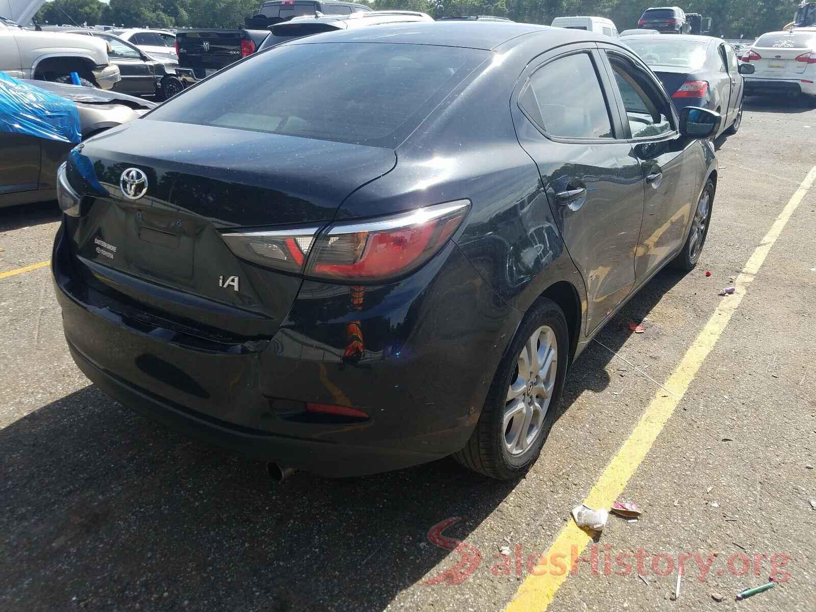 3MYDLBYV5HY152976 2017 TOYOTA YARIS