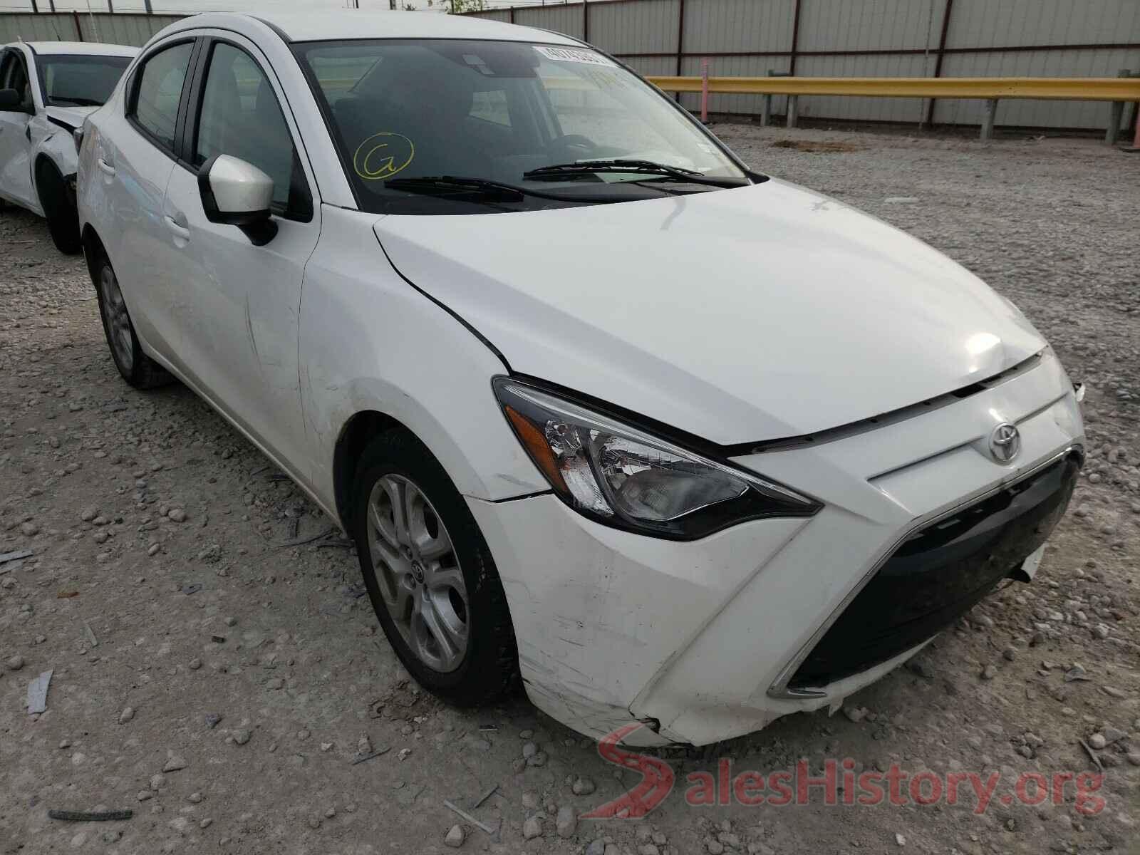 3MYDLBYV9JY330118 2018 TOYOTA YARIS