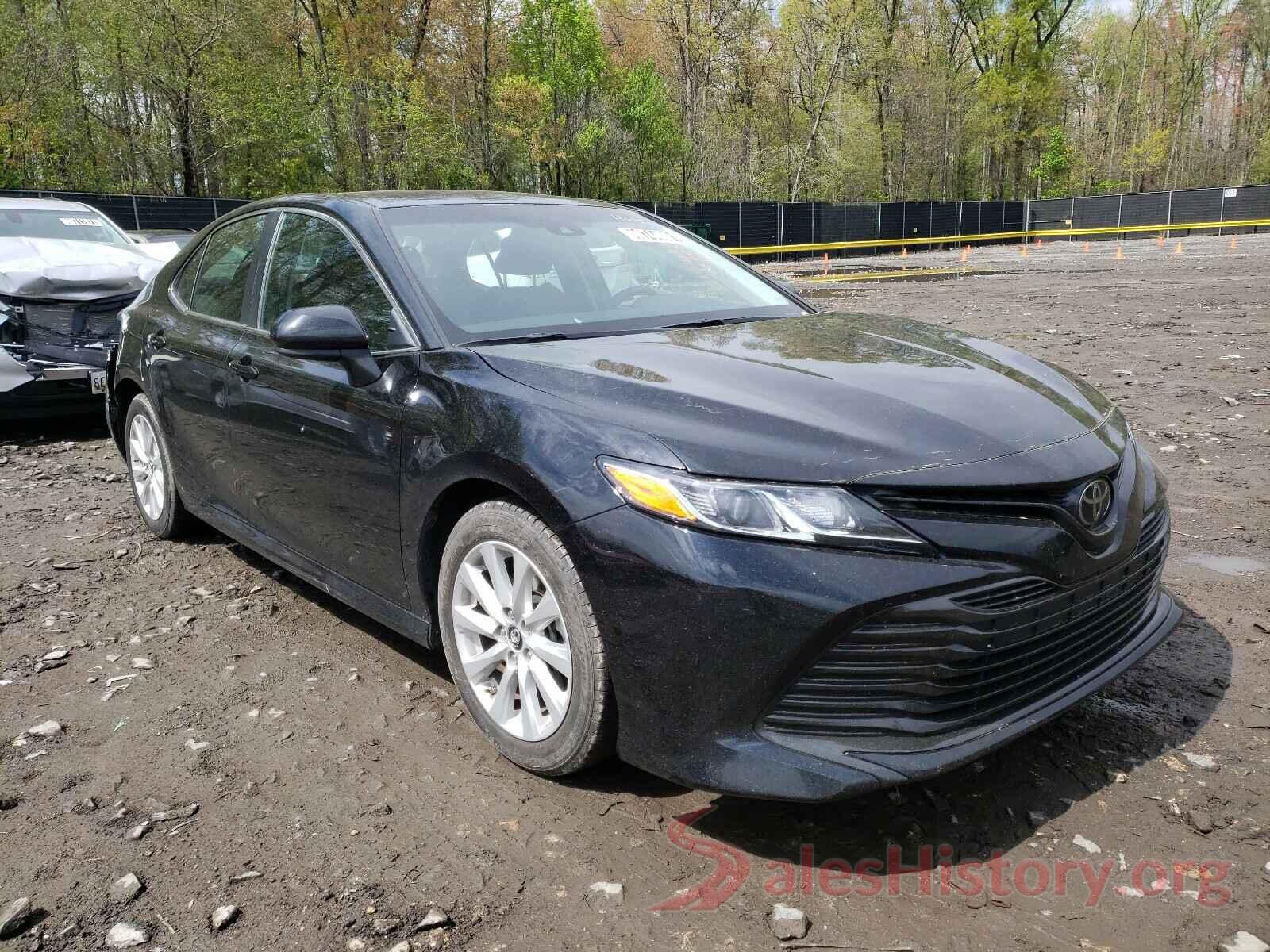 4T1B11HK4JU566718 2018 TOYOTA CAMRY