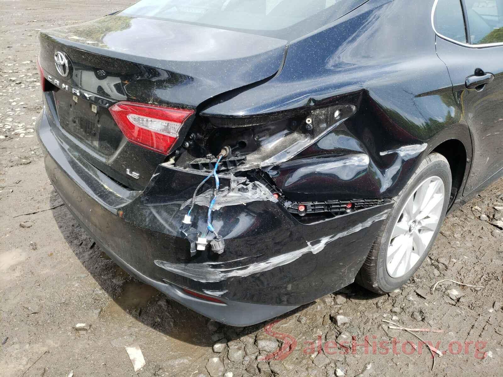 4T1B11HK4JU566718 2018 TOYOTA CAMRY