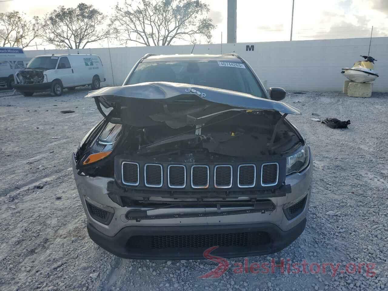 3C4NJCAB8JT223900 2018 JEEP COMPASS