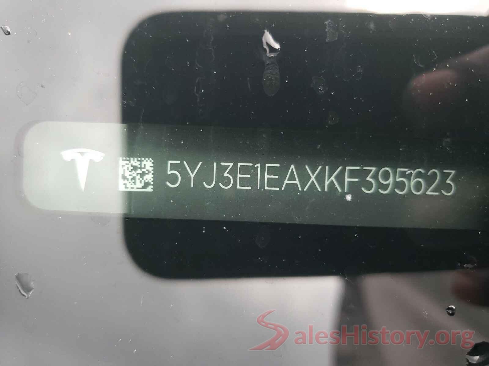 5YJ3E1EAXKF395623 2019 TESLA MODEL 3