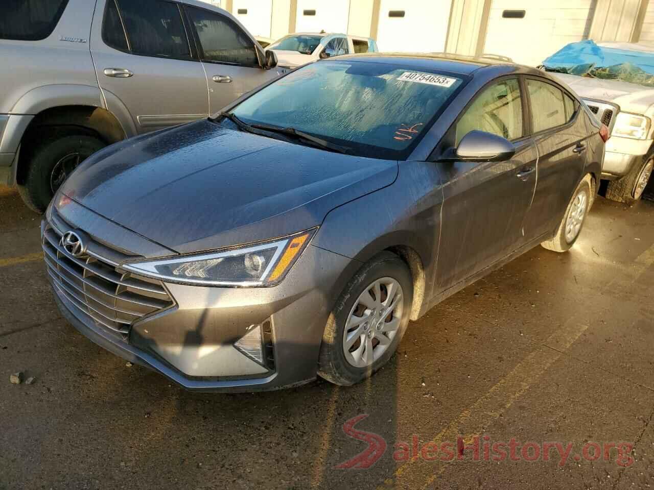 5NPD74LF9KH485684 2019 HYUNDAI ELANTRA