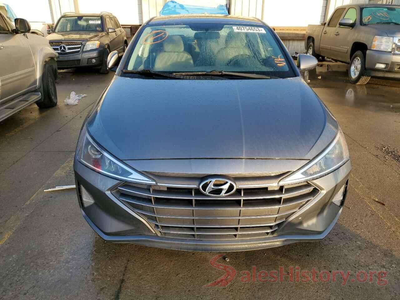 5NPD74LF9KH485684 2019 HYUNDAI ELANTRA