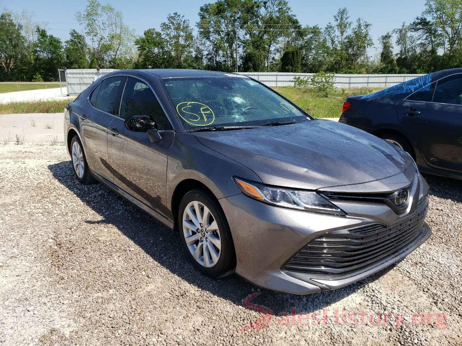 4T1B11HK2KU825692 2019 TOYOTA CAMRY