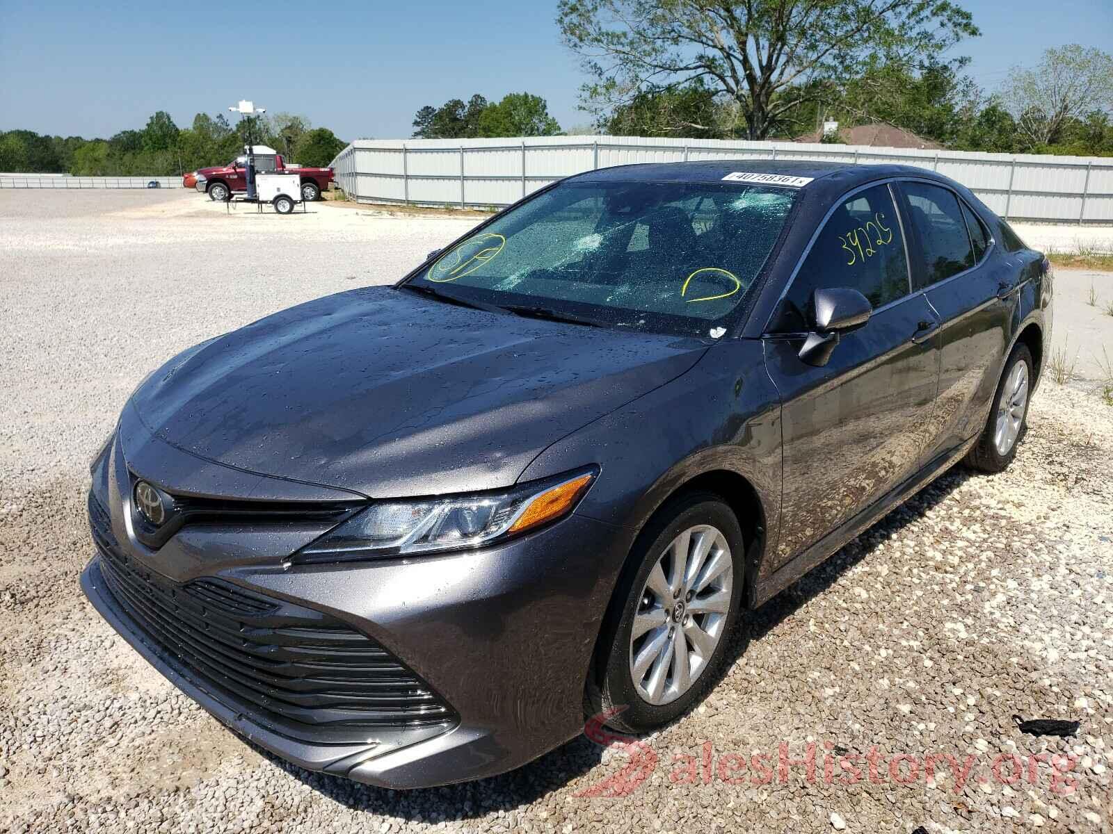 4T1B11HK2KU825692 2019 TOYOTA CAMRY