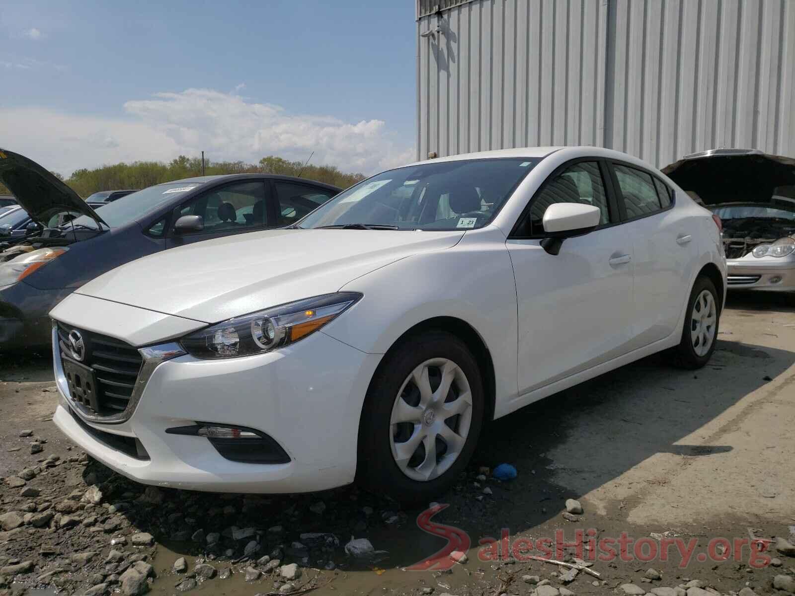 3MZBN1U72JM177670 2018 MAZDA 3