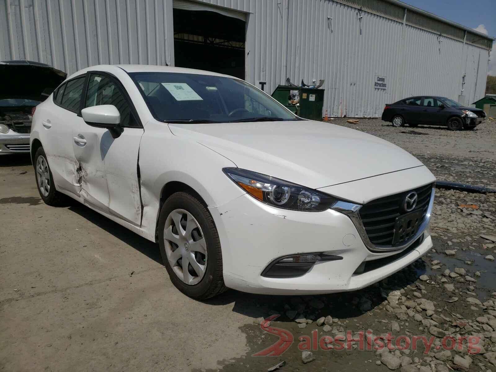 3MZBN1U72JM177670 2018 MAZDA 3