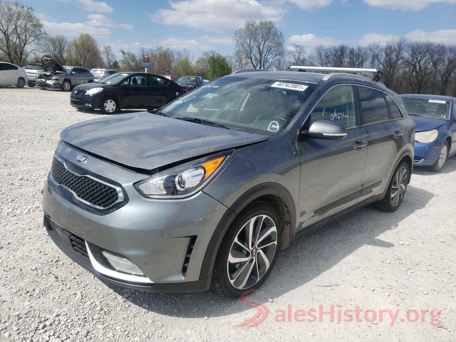 KNDCE3LC4J5132690 2018 KIA NIRO