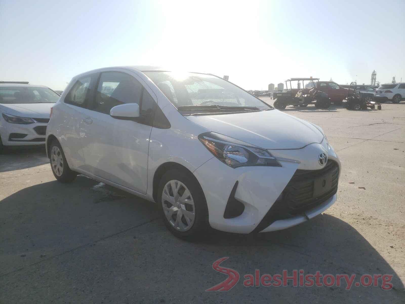 VNKJTUD3XJA093975 2018 TOYOTA YARIS