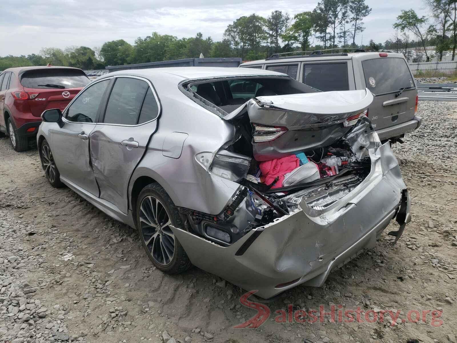 4T1B11HK1JU061039 2018 TOYOTA CAMRY