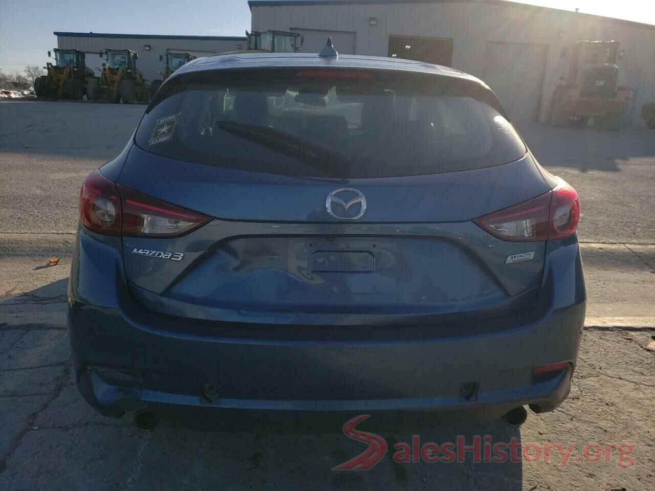 3MZBN1L36JM213732 2018 MAZDA 3