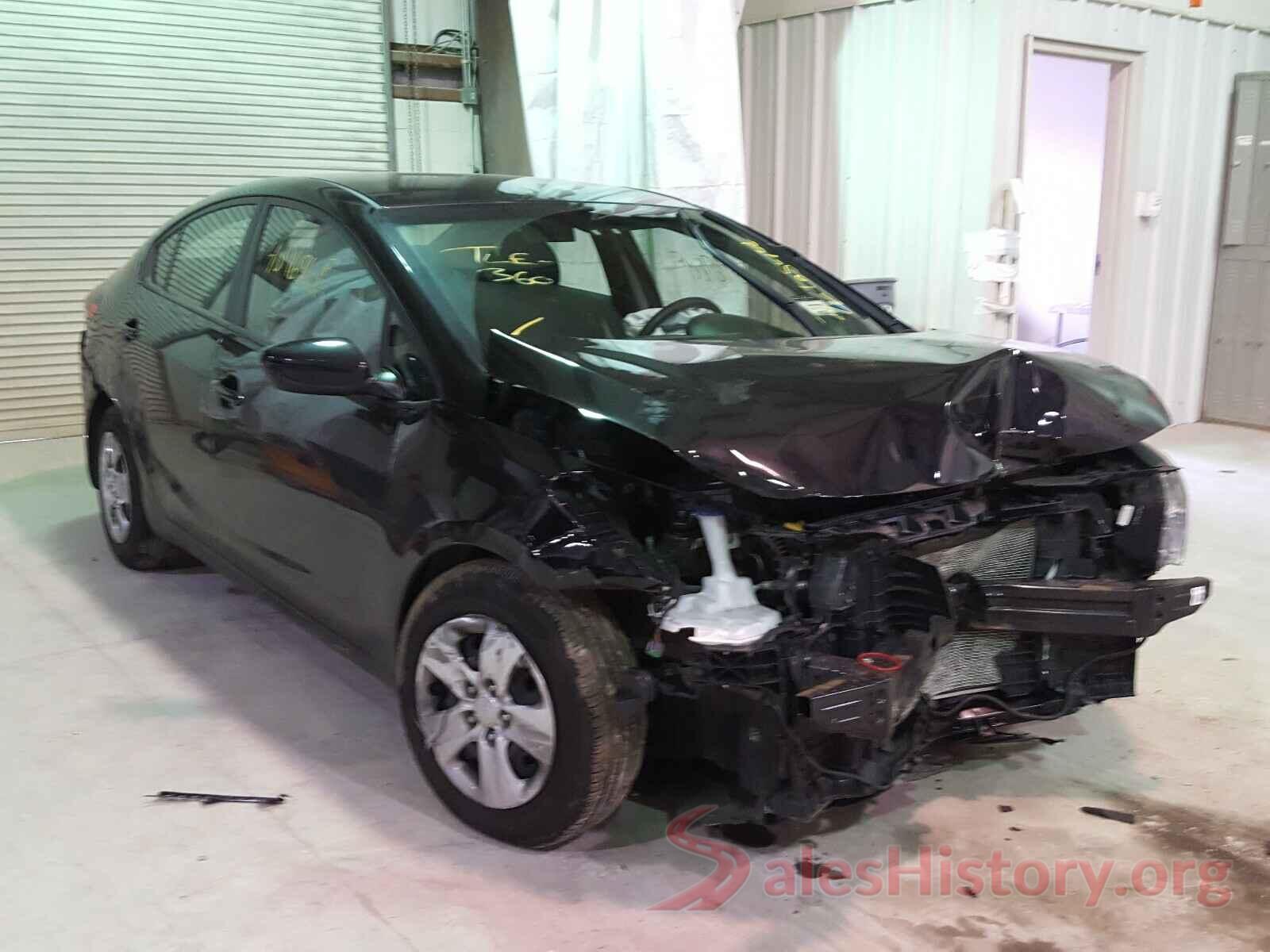 3KPFL4A77JE174998 2018 KIA FORTE