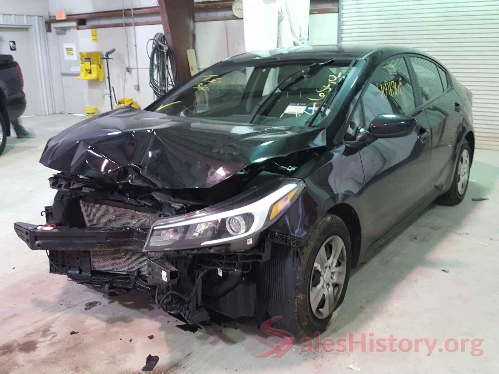 3KPFL4A77JE174998 2018 KIA FORTE