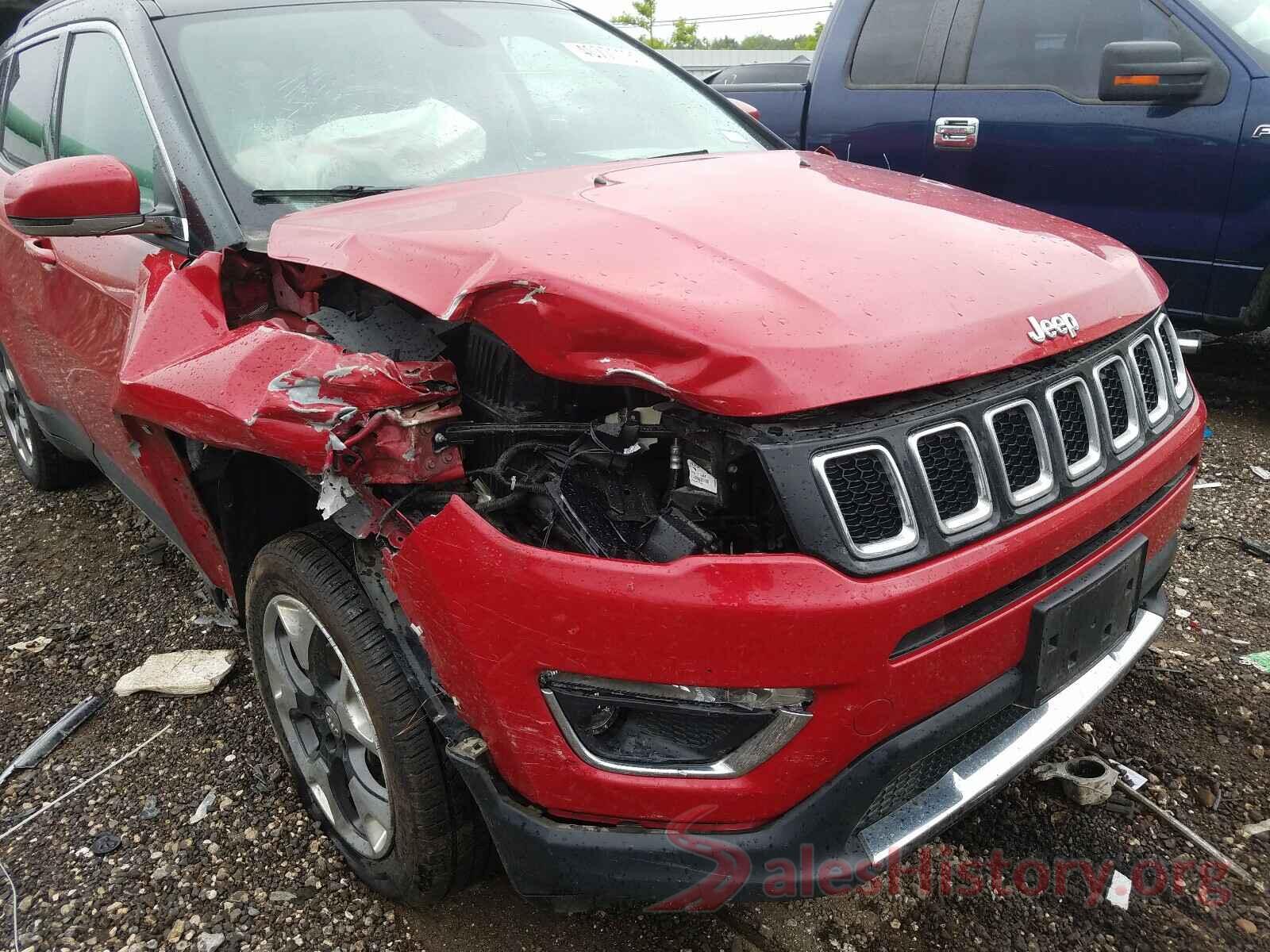 3C4NJDCB4JT104552 2018 JEEP COMPASS