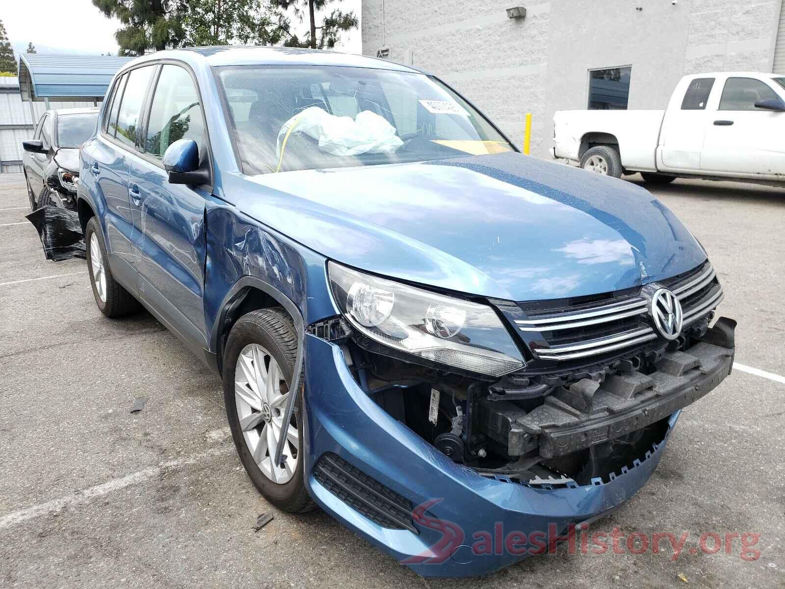 WVGAV7AX6HK050858 2017 VOLKSWAGEN TIGUAN