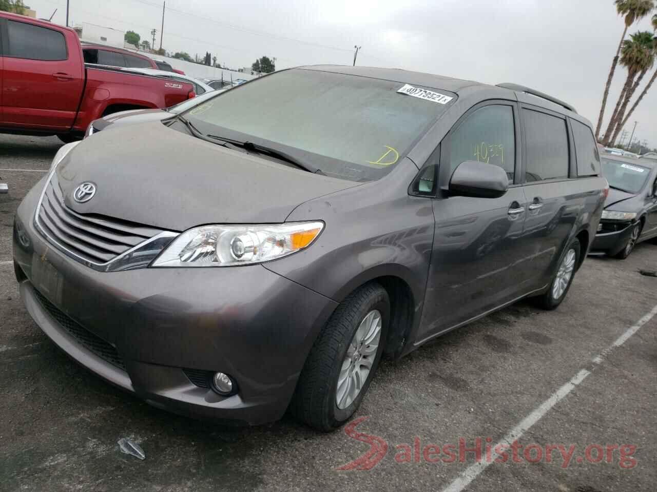 5TDYZ3DC5HS825989 2017 TOYOTA SIENNA