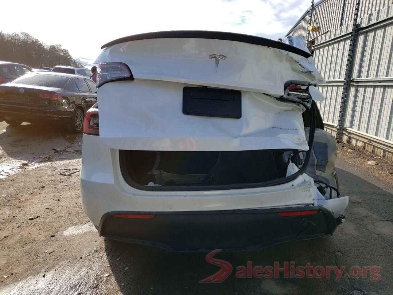 7SAYGDEE8NF420675 2022 TESLA MODEL Y