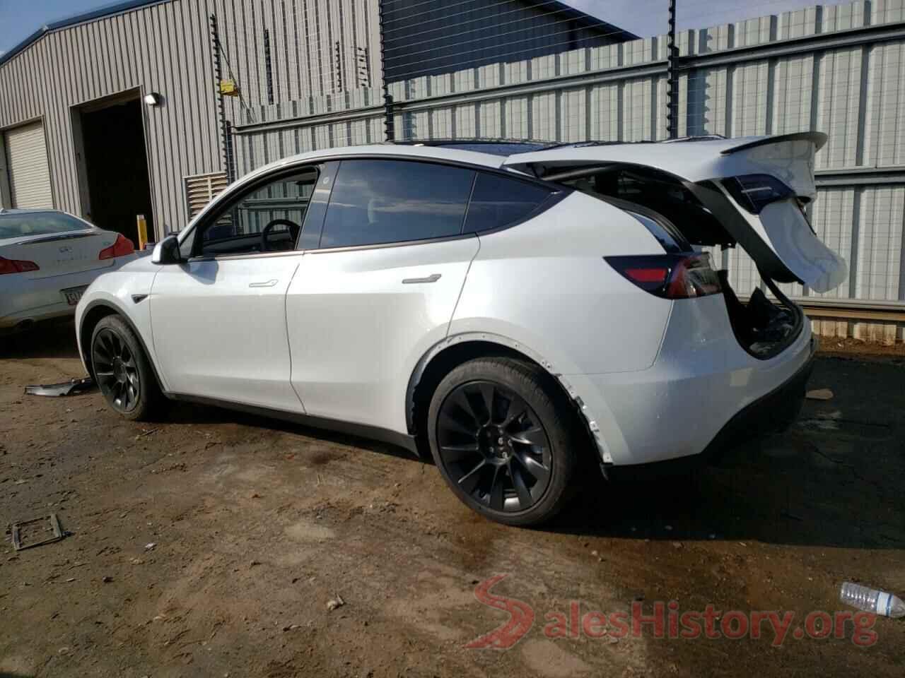 7SAYGDEE8NF420675 2022 TESLA MODEL Y