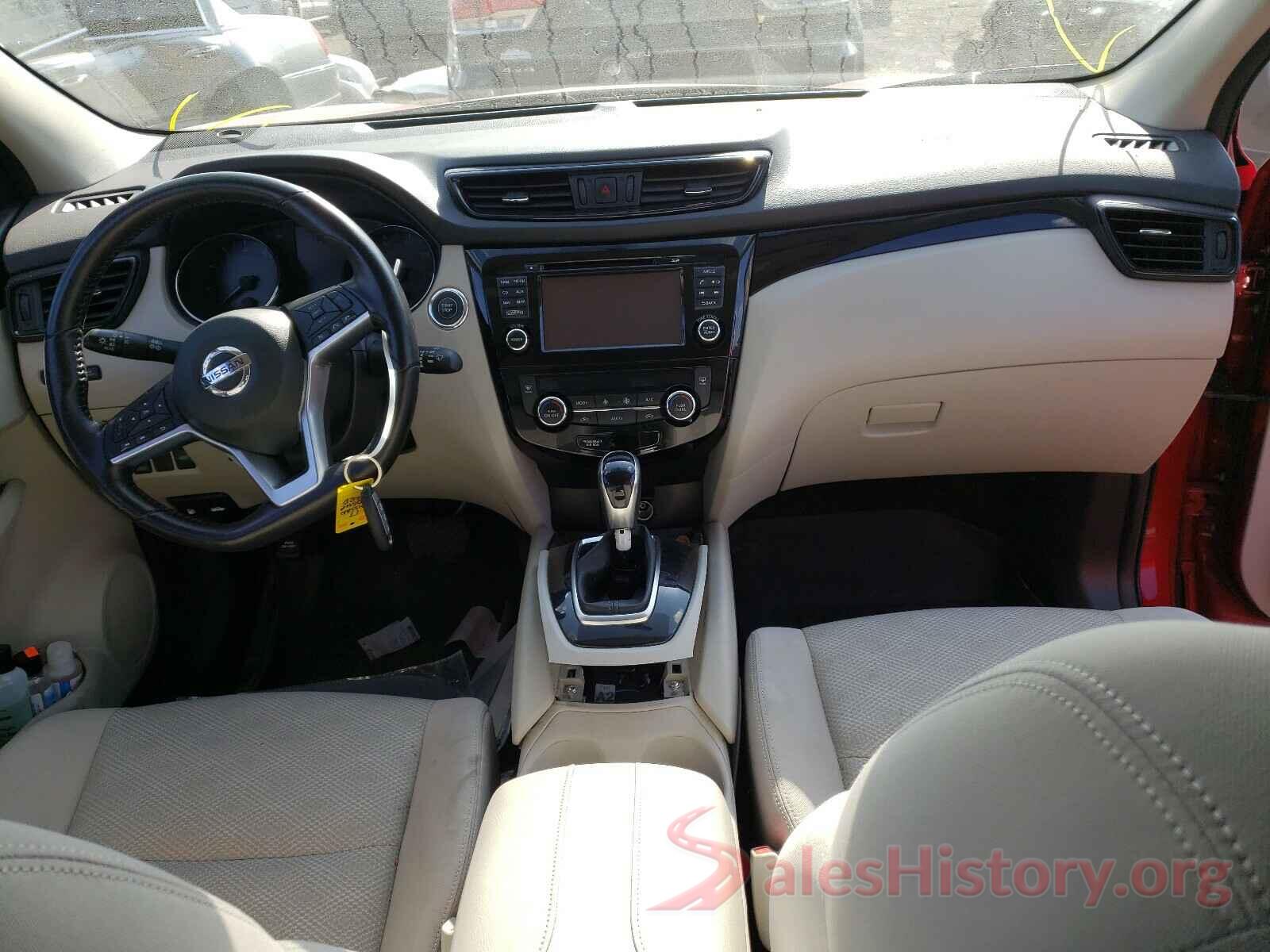 JN1BJ1CR0HW112881 2017 NISSAN ROGUE