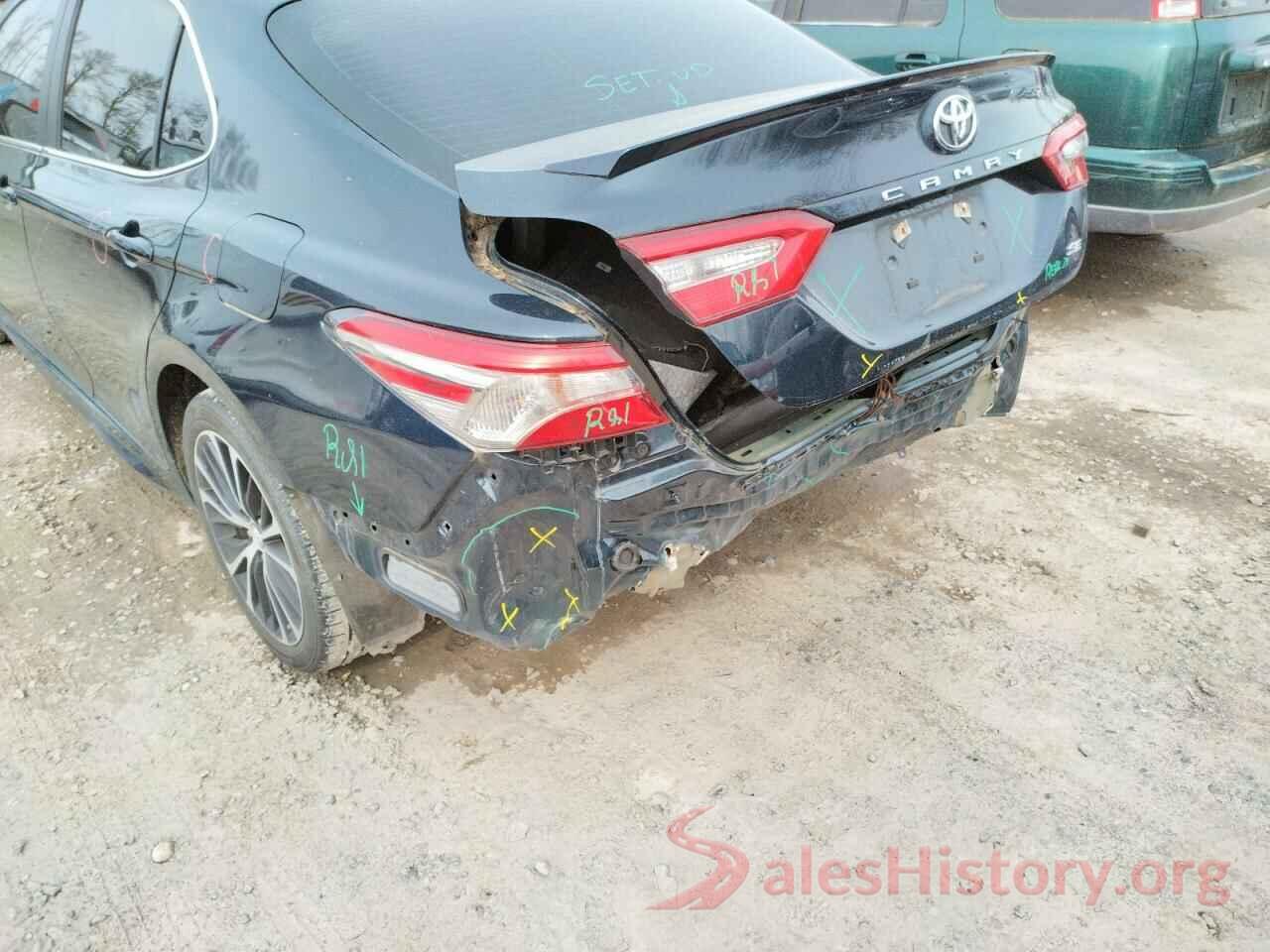 4T1B11HK4JU616369 2018 TOYOTA CAMRY