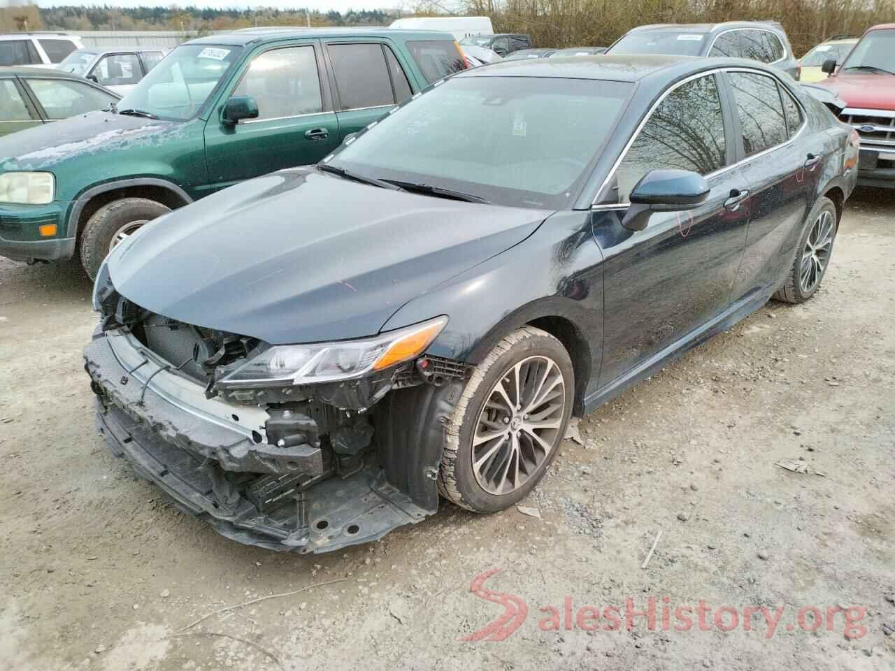 4T1B11HK4JU616369 2018 TOYOTA CAMRY