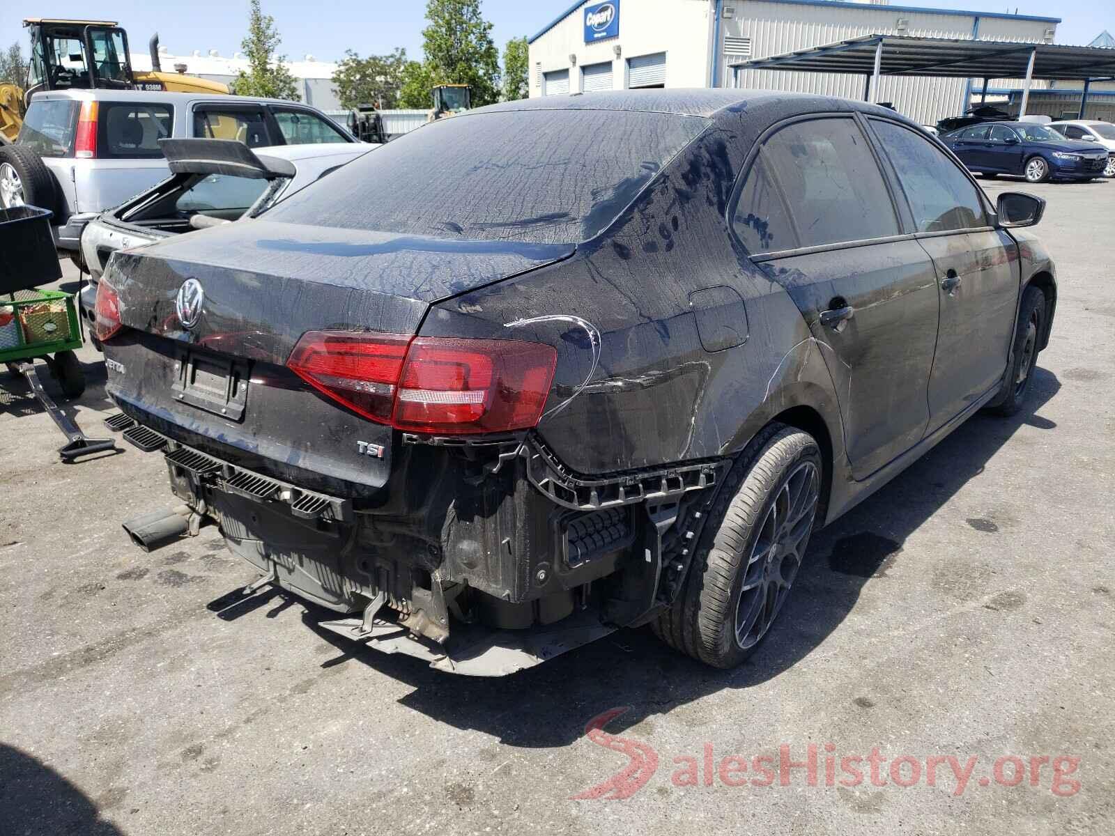 3VW2B7AJ9JM262212 2018 VOLKSWAGEN JETTA