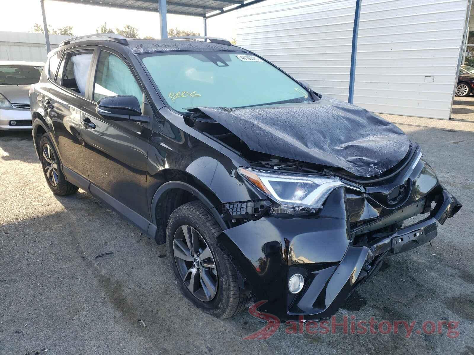 2T3RFREV8JW841592 2018 TOYOTA RAV4