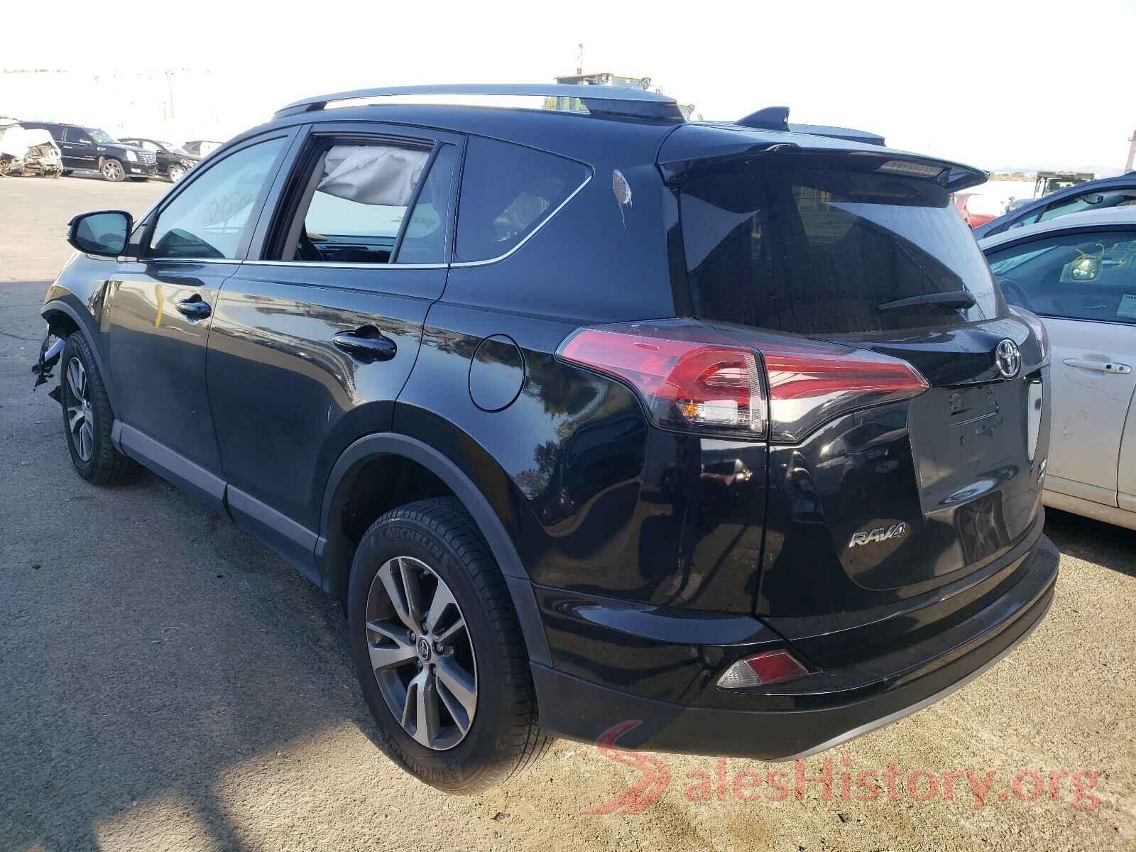 2T3RFREV8JW841592 2018 TOYOTA RAV4