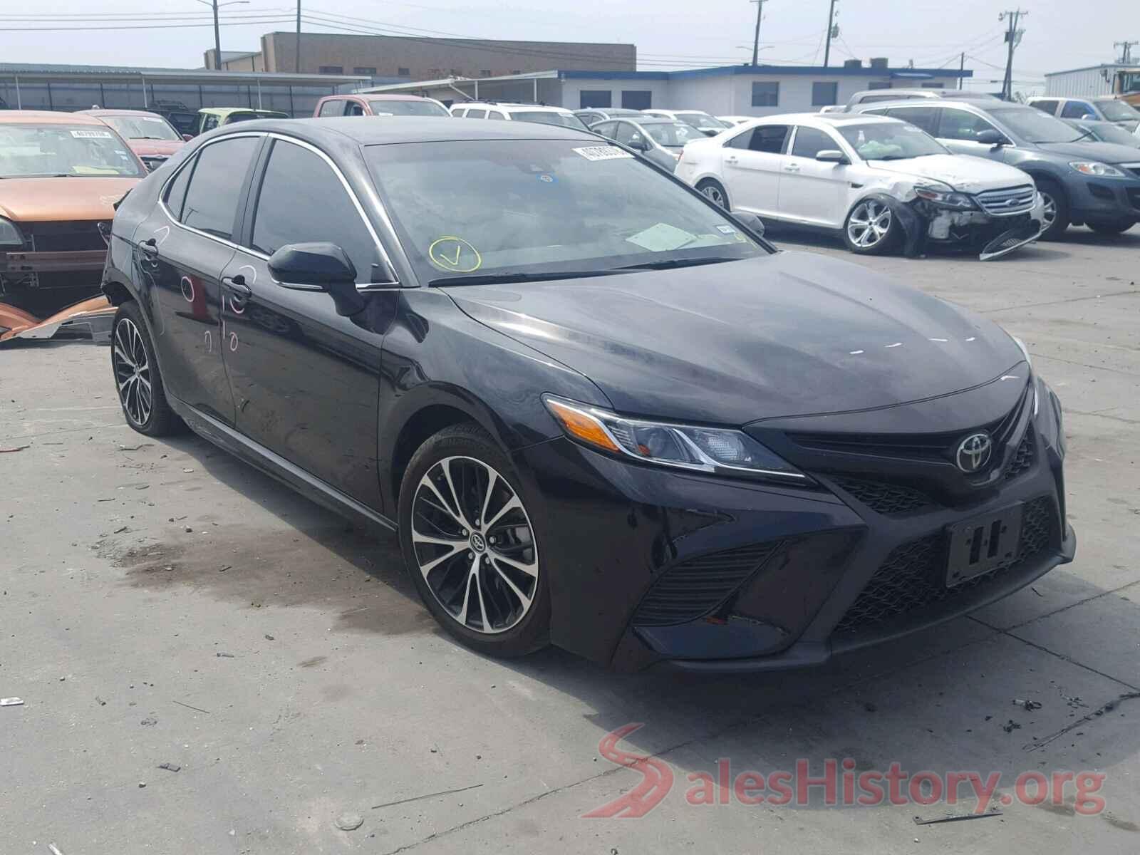 4T1B11HK2JU019091 2018 TOYOTA CAMRY