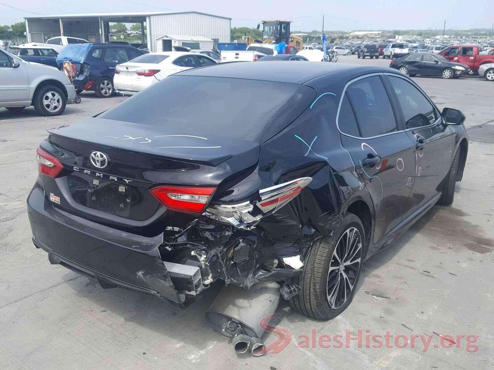 4T1B11HK2JU019091 2018 TOYOTA CAMRY