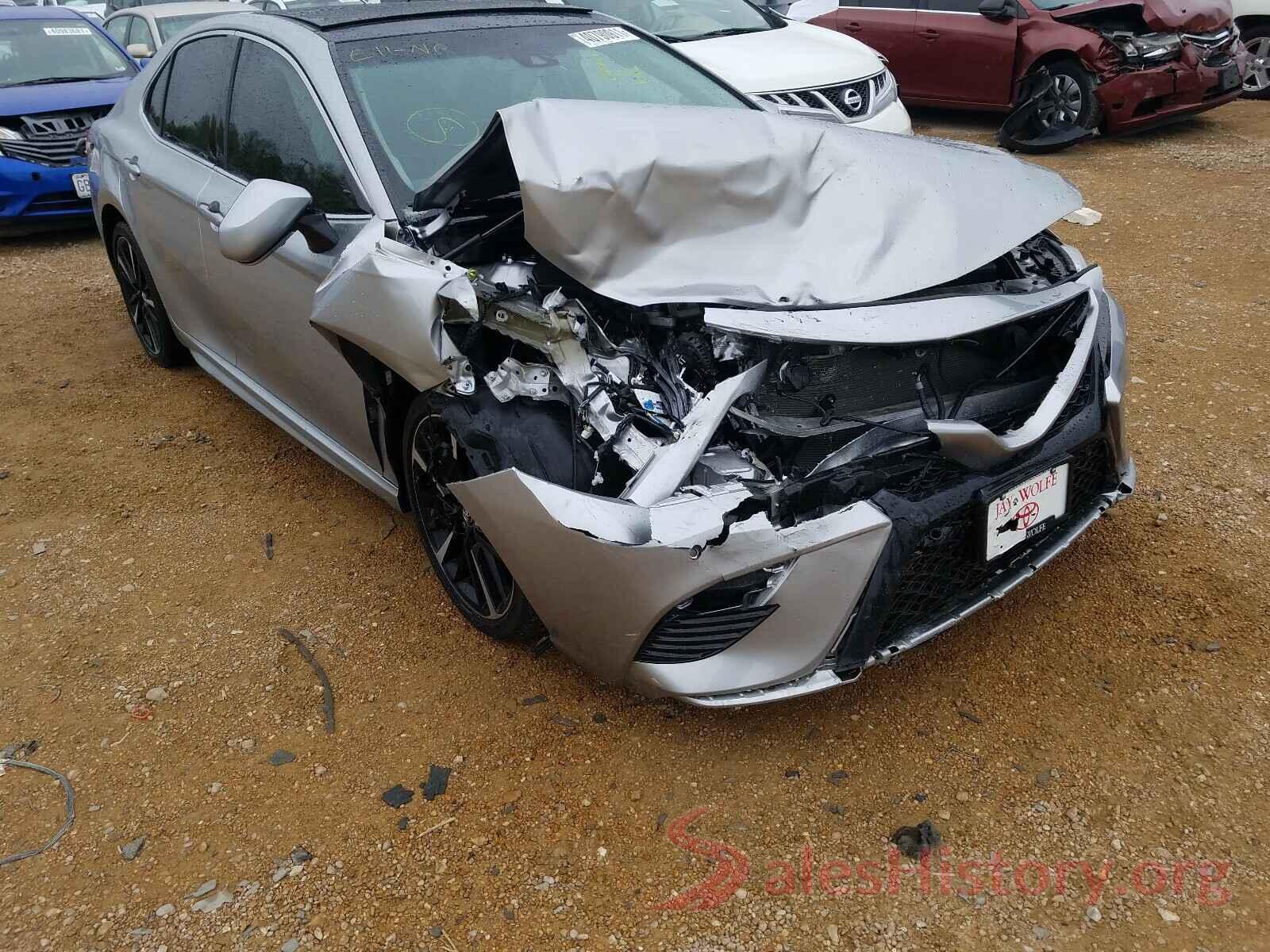 4T1B61HK5JU073695 2018 TOYOTA CAMRY