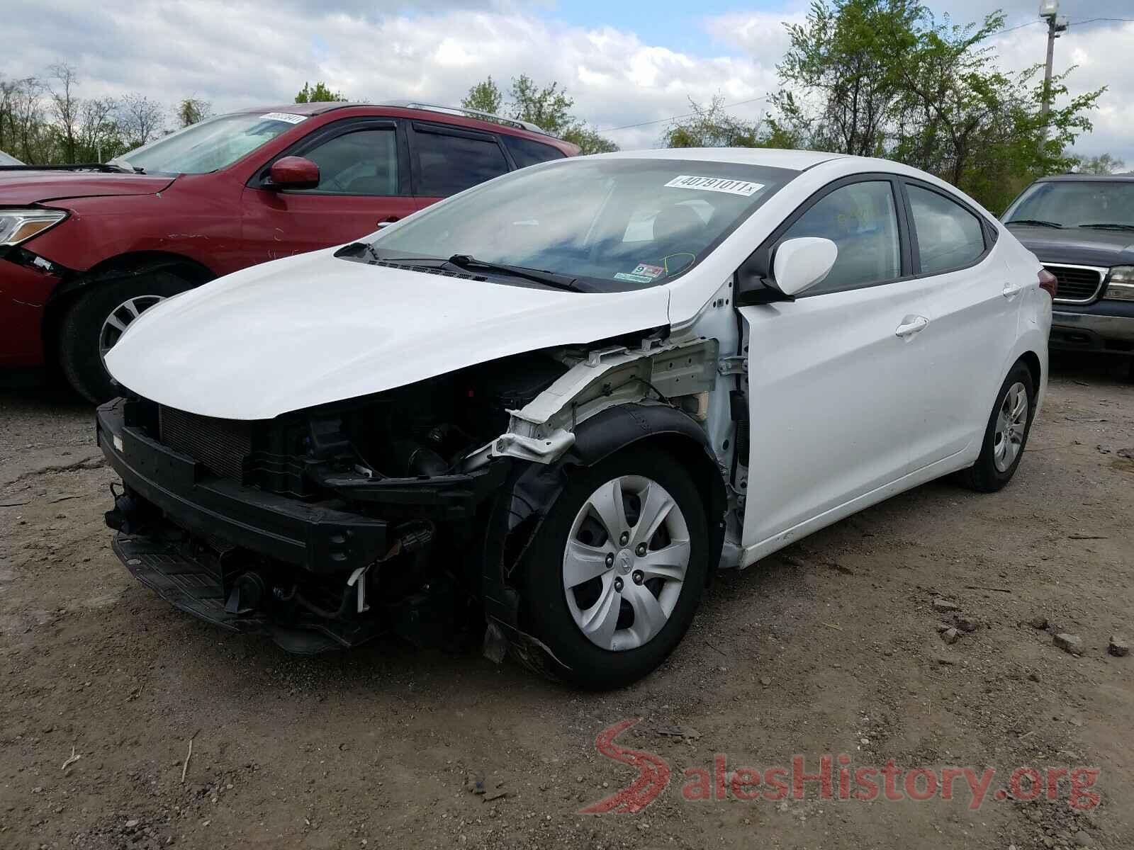 5NPDH4AE1GH695551 2016 HYUNDAI ELANTRA