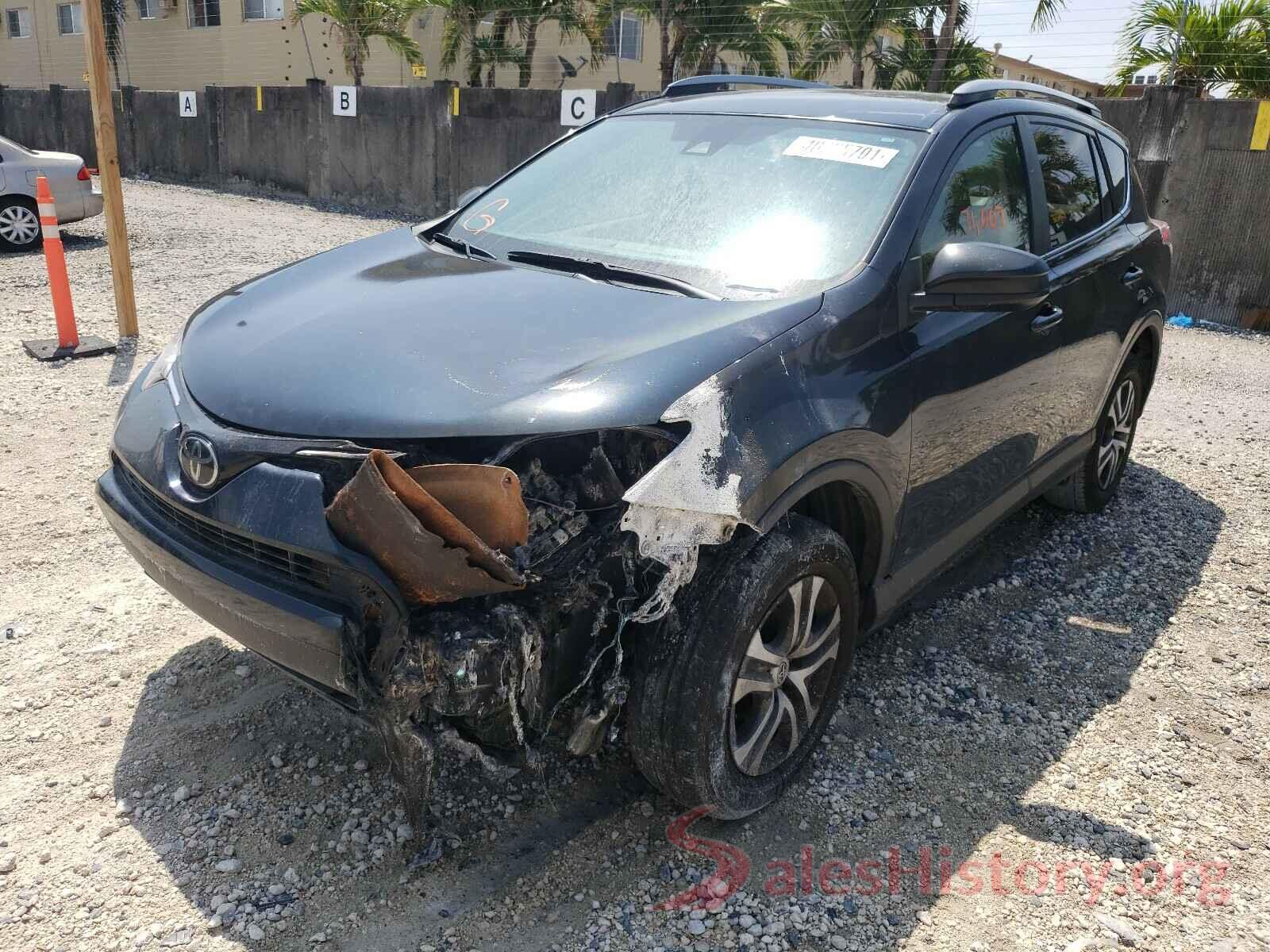 JTMZFREV9JJ163806 2018 TOYOTA RAV4