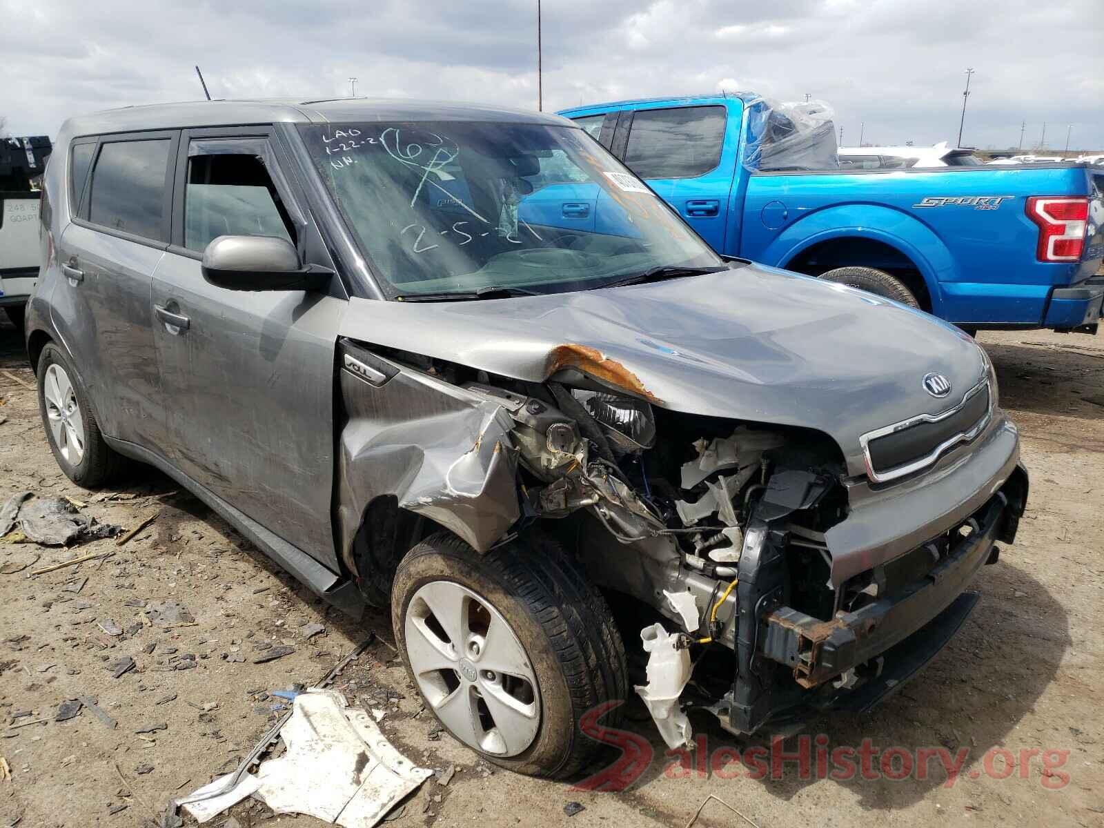 KNDJN2A22G7393678 2016 KIA SOUL