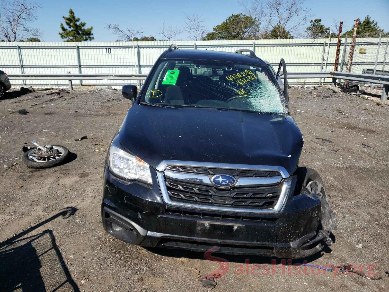 JF2SJAGC5HH812422 2017 SUBARU FORESTER