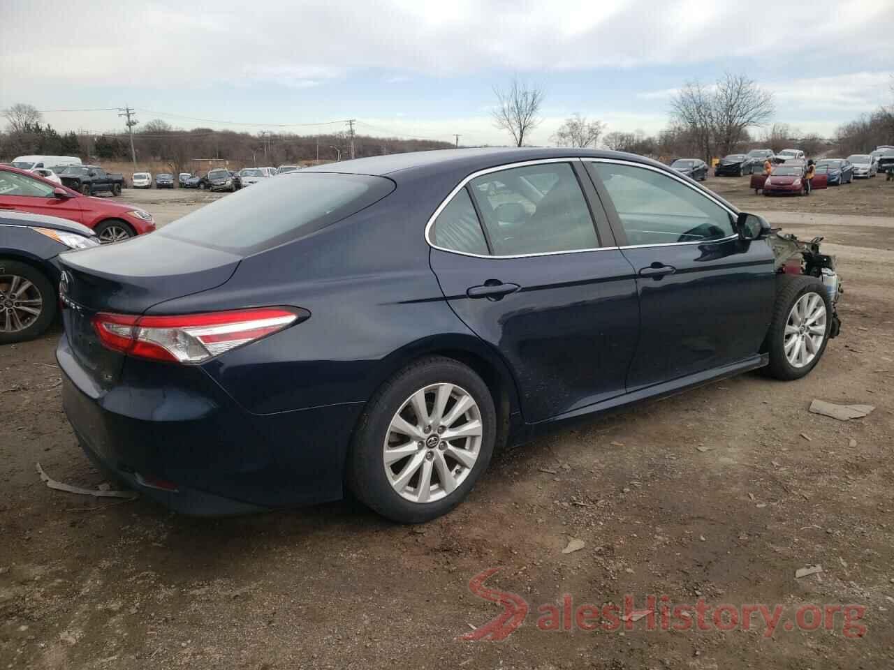 4T1B11HK3JU581887 2018 TOYOTA CAMRY