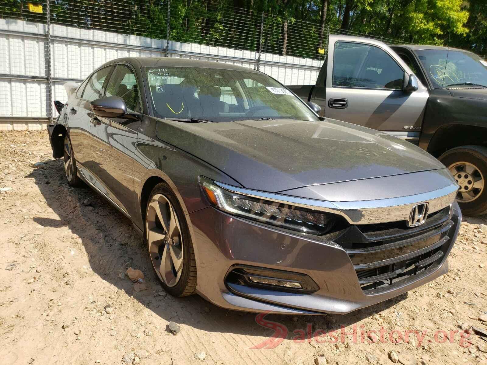 1HGCV2F9XJA000259 2018 HONDA ACCORD