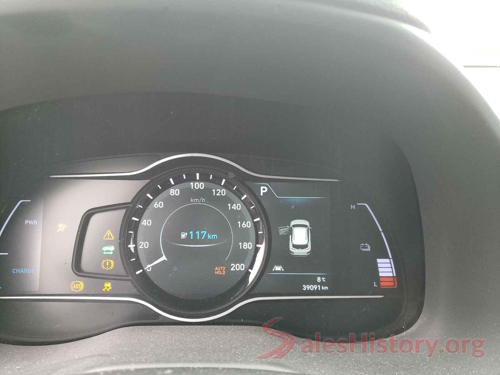 KM8K33AG4KU027979 2019 HYUNDAI KONA