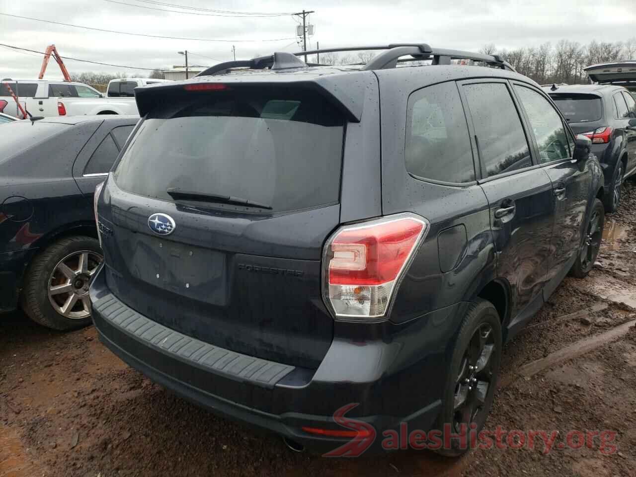 JF2SJAGC7JH537769 2018 SUBARU FORESTER