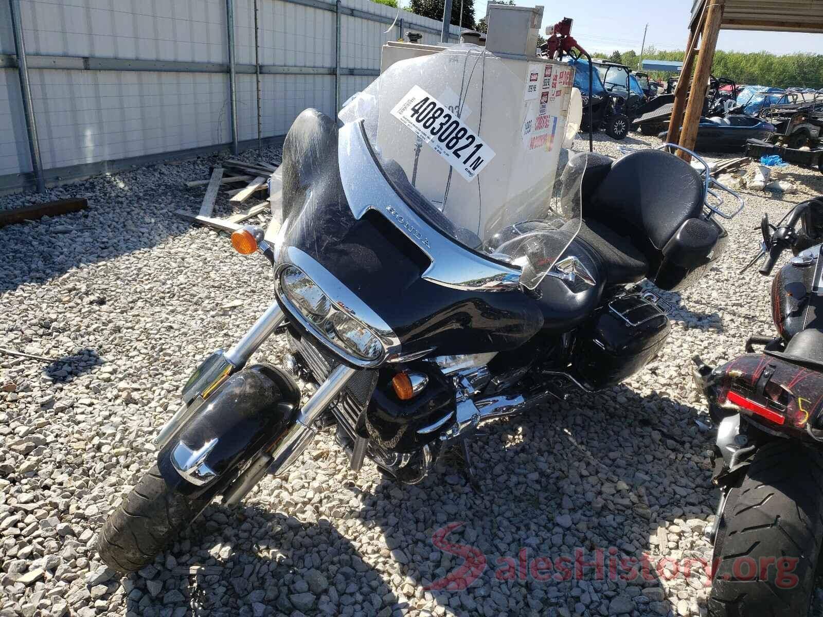 1HFSC4103XA003538 1999 HONDA GL CYCLE