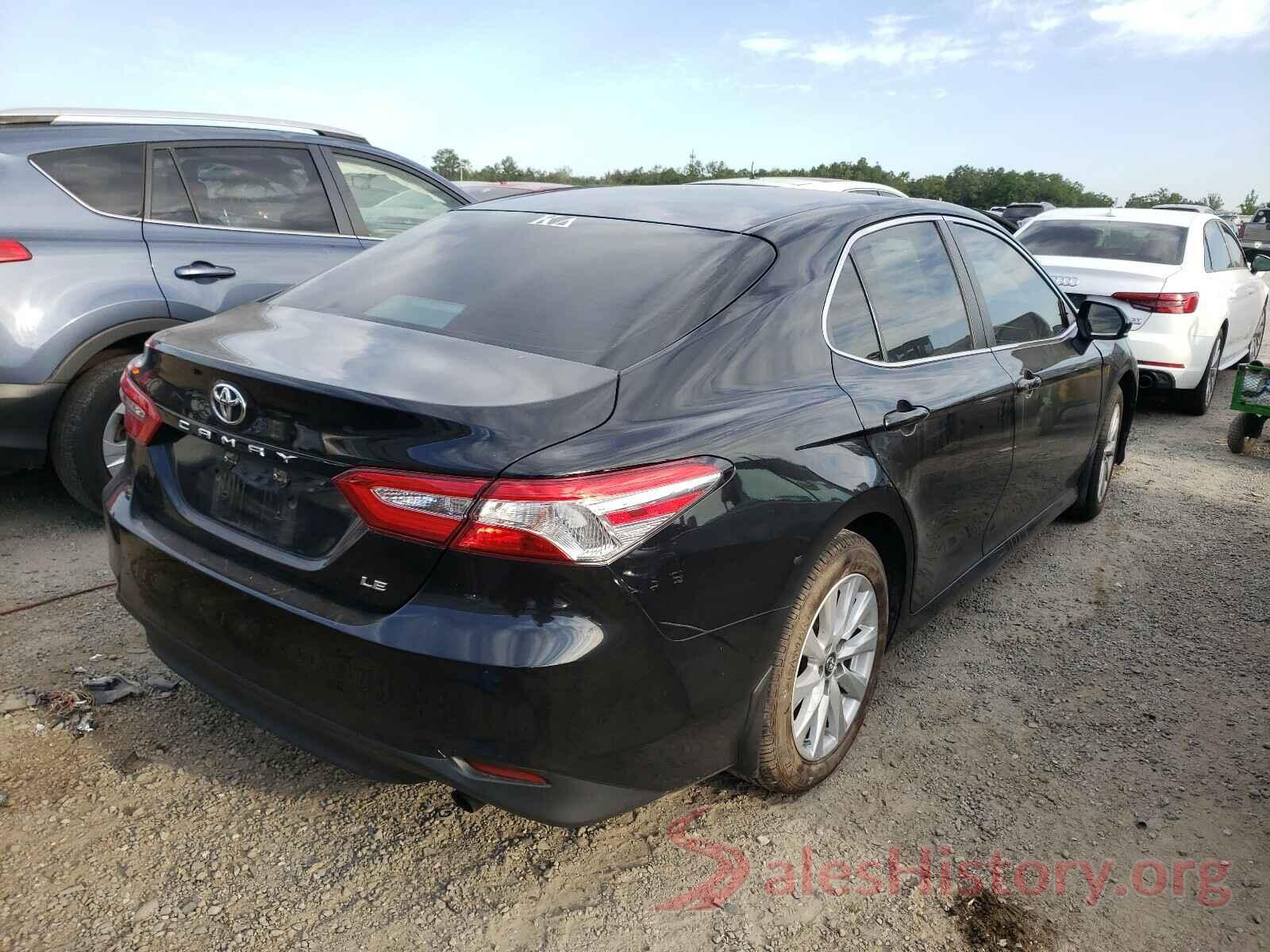 4T1B11HK0JU637266 2018 TOYOTA CAMRY