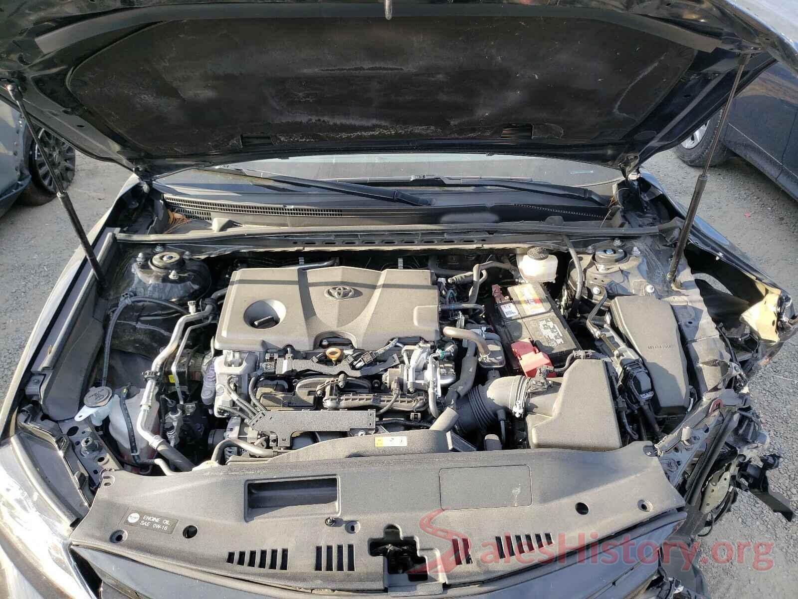 4T1B11HK0JU637266 2018 TOYOTA CAMRY