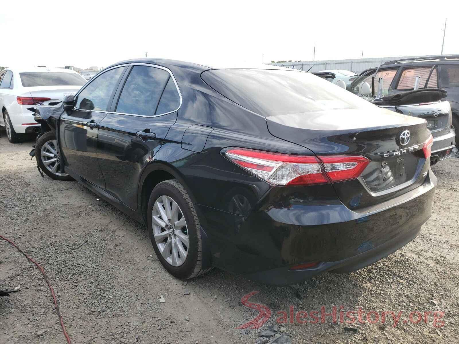 4T1B11HK0JU637266 2018 TOYOTA CAMRY