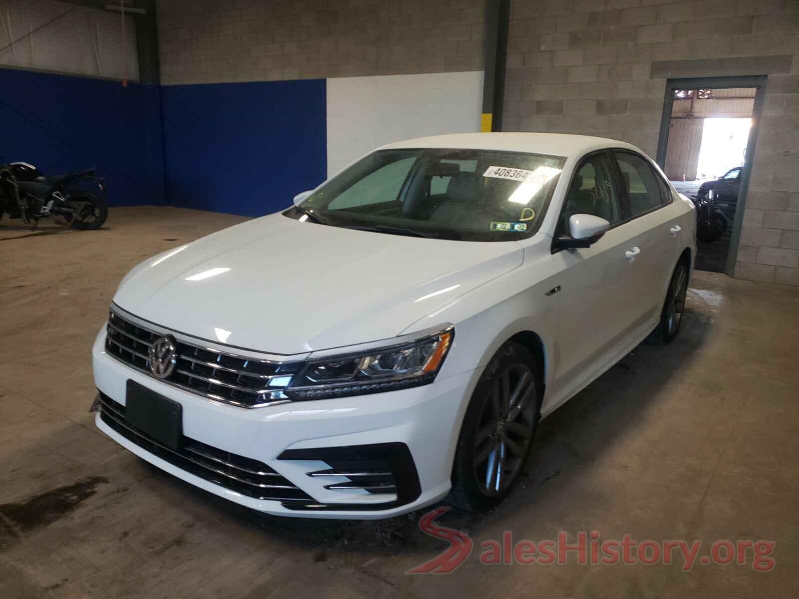 1VWAA7A38JC011974 2018 VOLKSWAGEN PASSAT