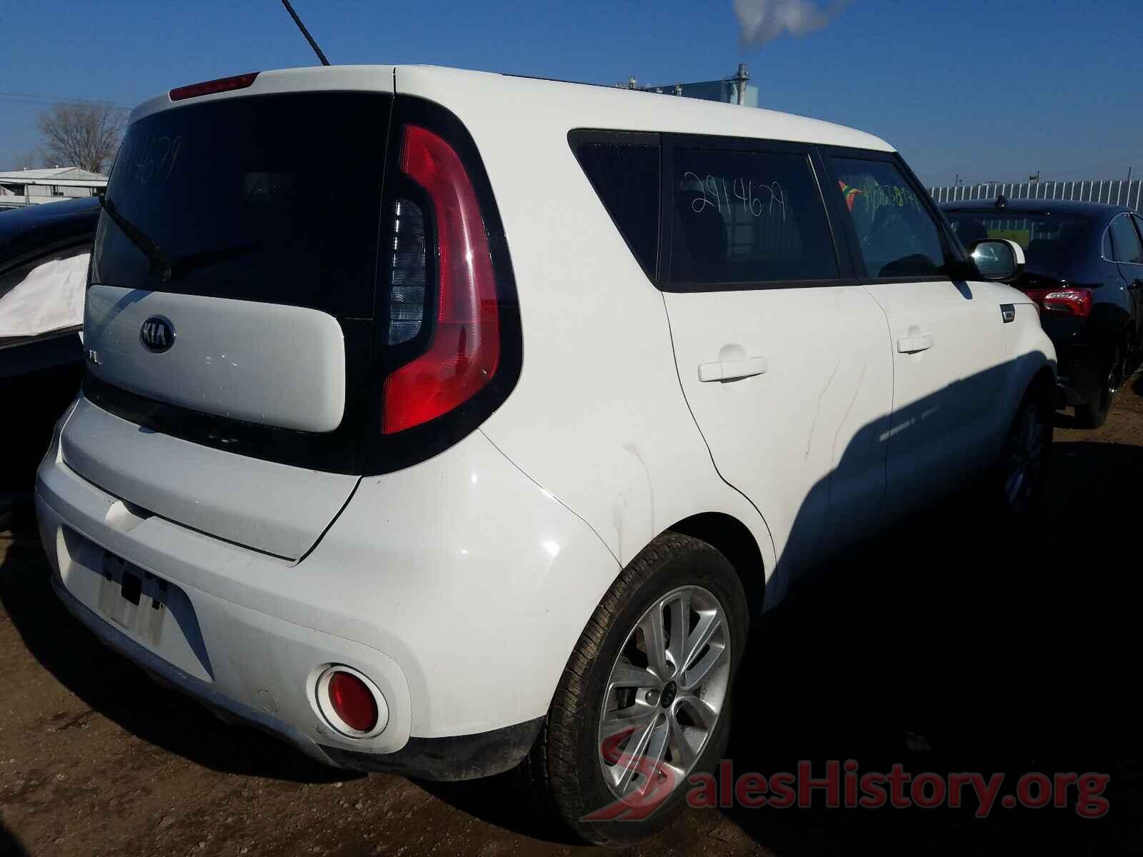 KNDJP3A53J7561815 2018 KIA SOUL