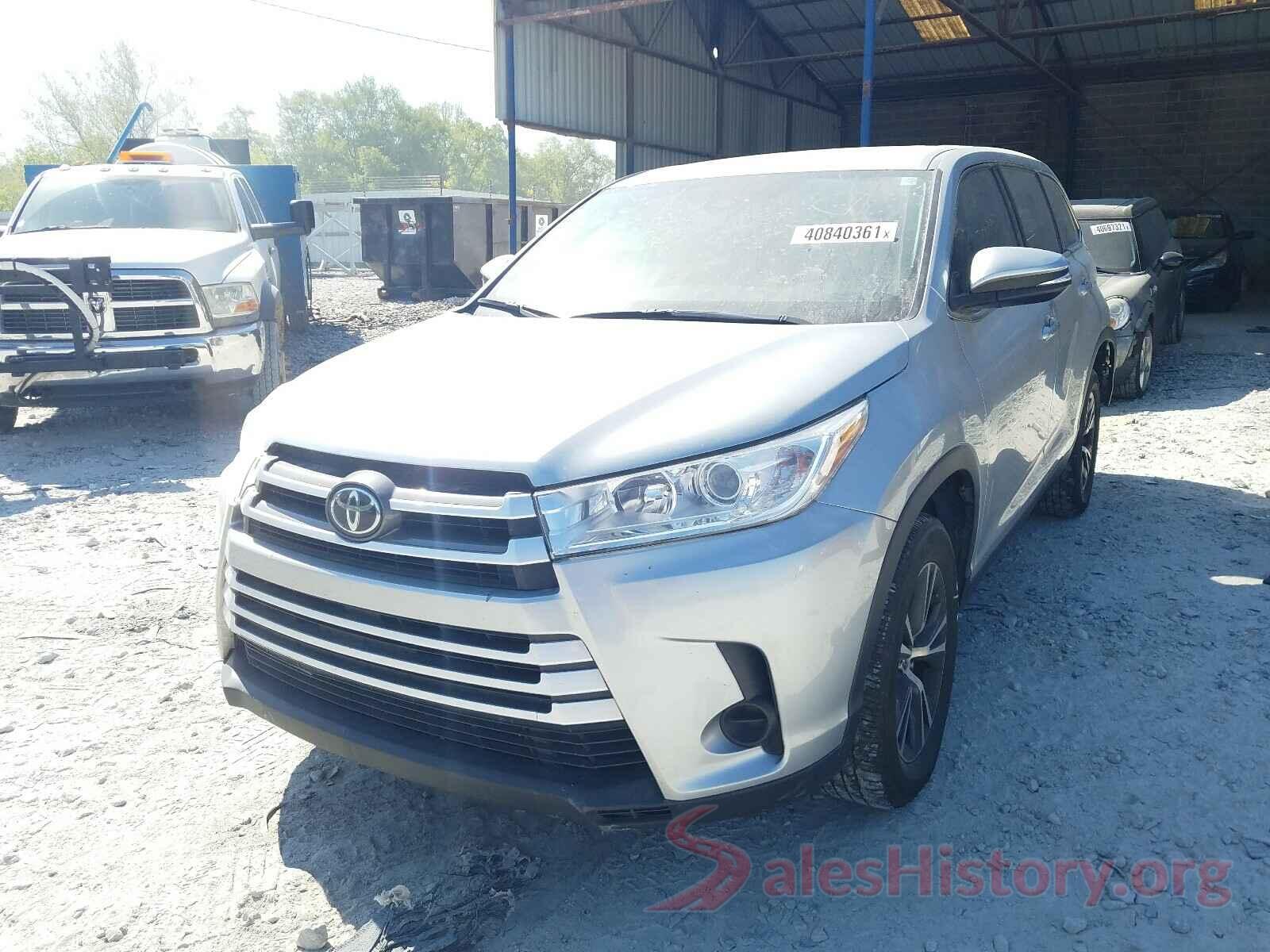 5TDZARFH4KS042404 2019 TOYOTA HIGHLANDER